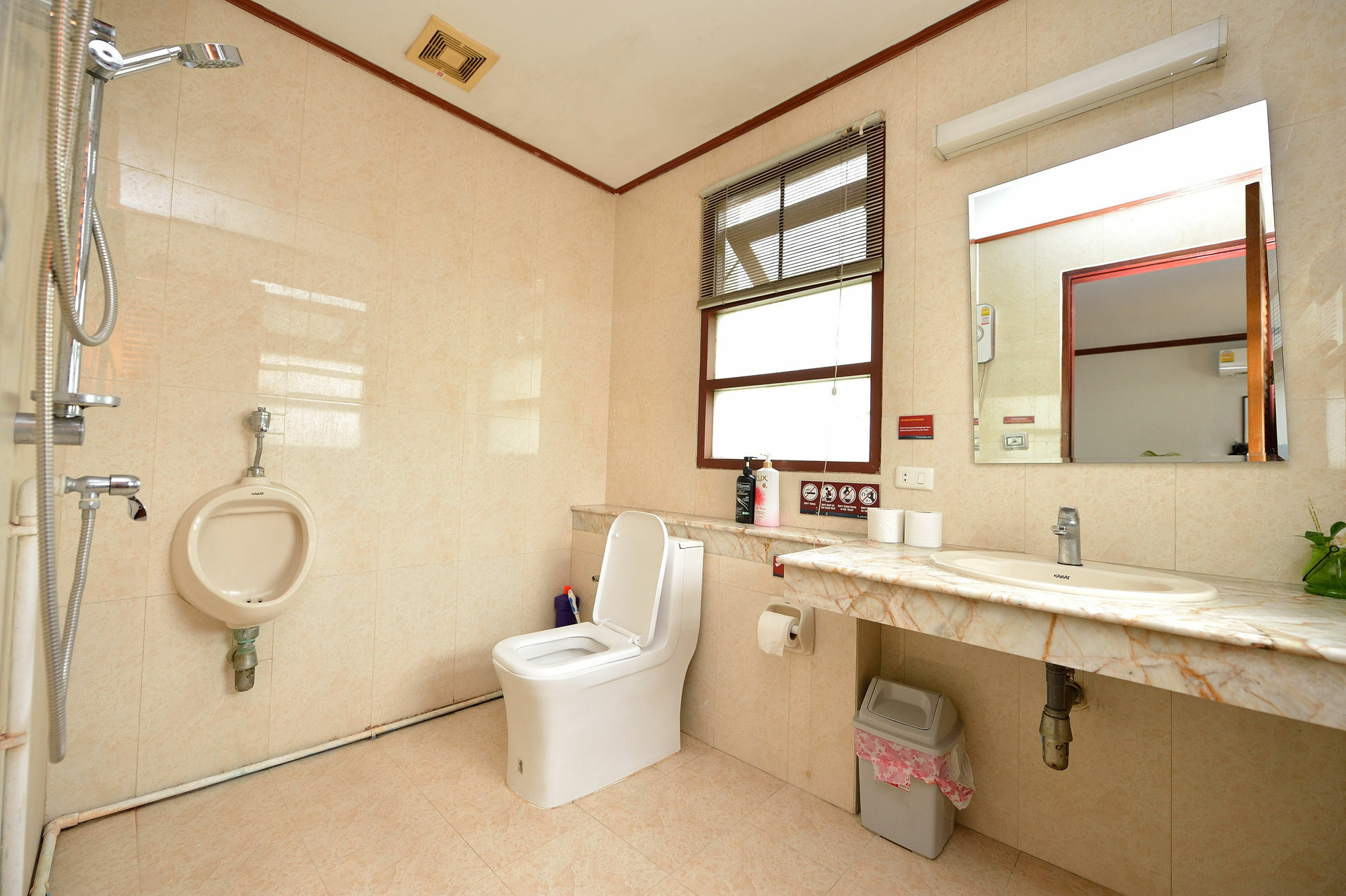 Lost&Found Bed&Breakfast Bangkok Exterior foto